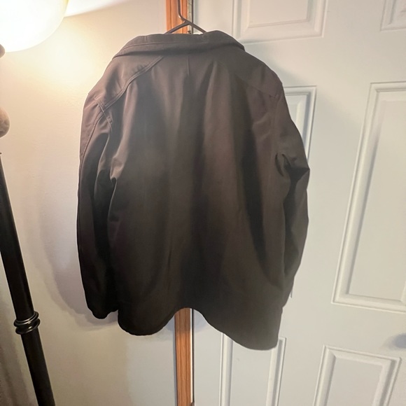 Heavy  warm winter coat! - Picture 2 of 4